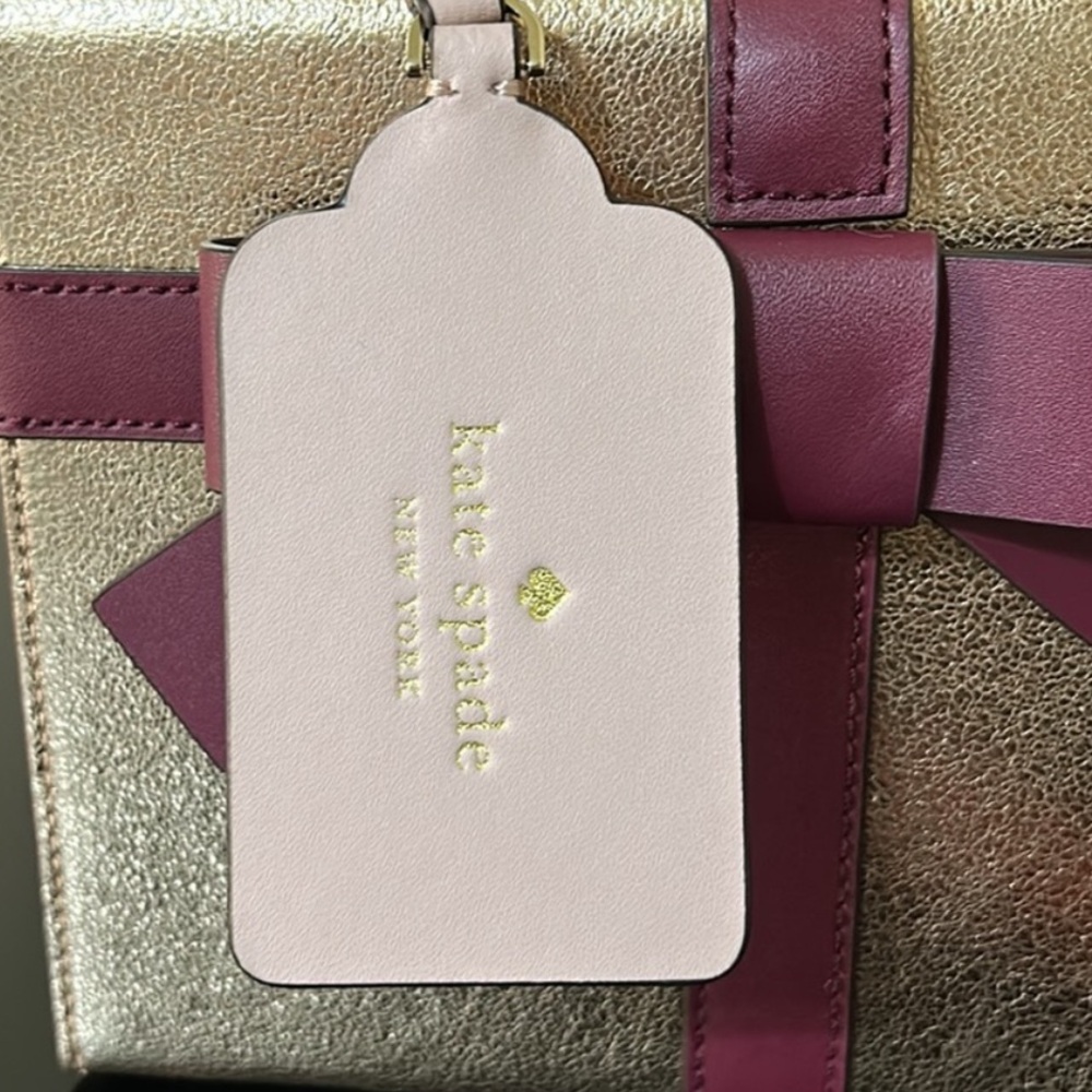 Kate Spade wrapping party gift box present Crossbody bag NWT Novelty - Picture 8 of 16